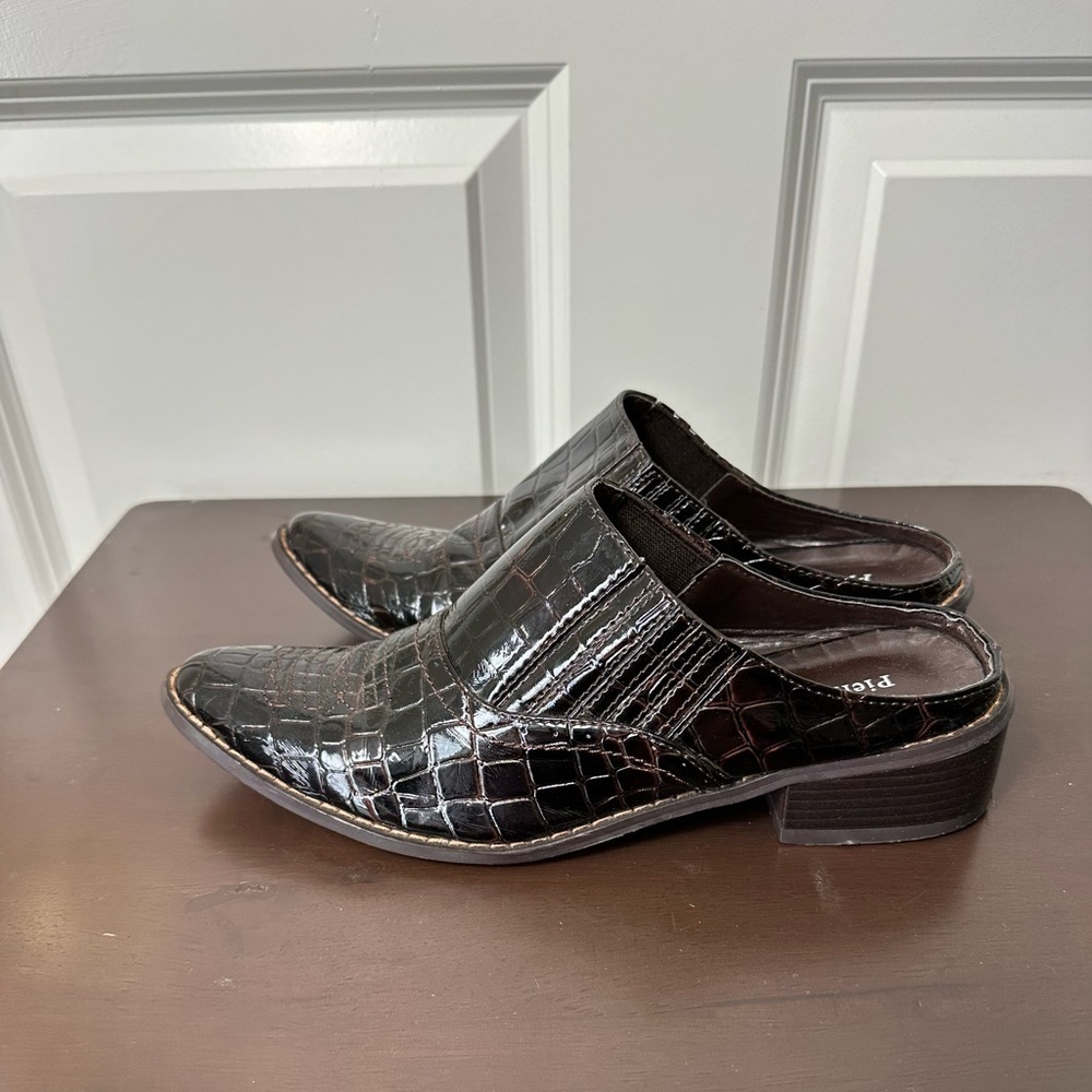 Pierre Dumas Western Patent Leather Alligator Print Brown Square Toe Mule Size 7